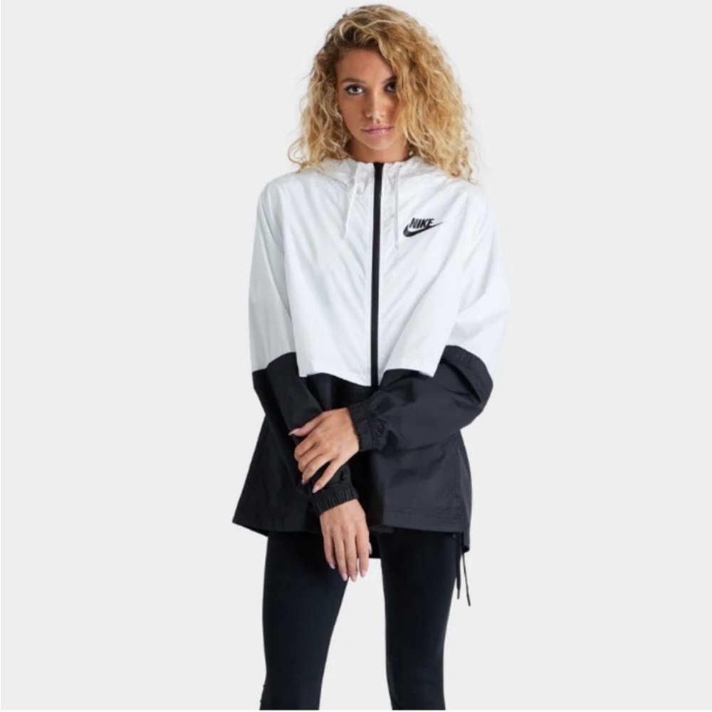 Nike Black and White Running Windbreaker Jacket